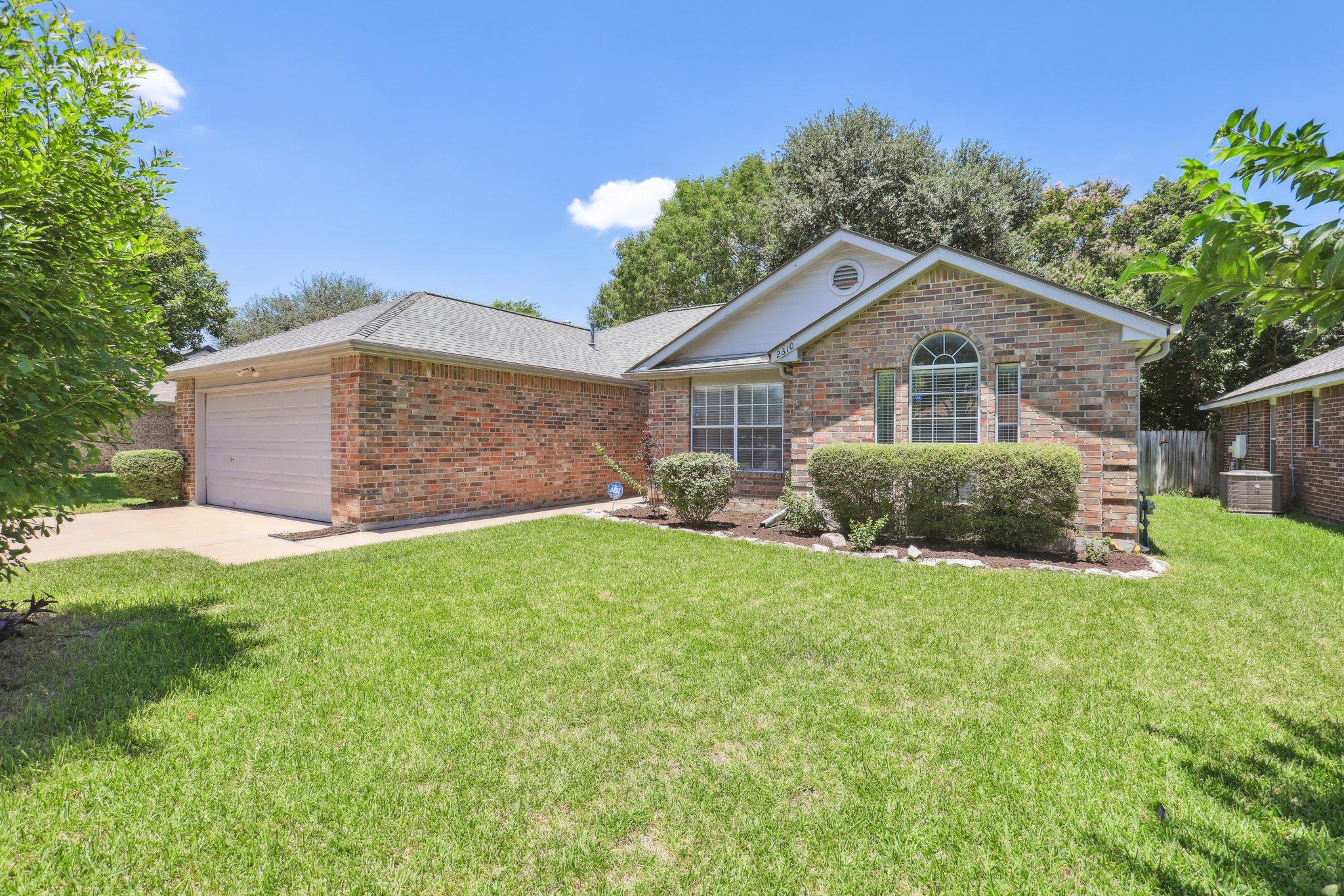 2310 Sycamore, Round Rock, TX 78664 — photo 1