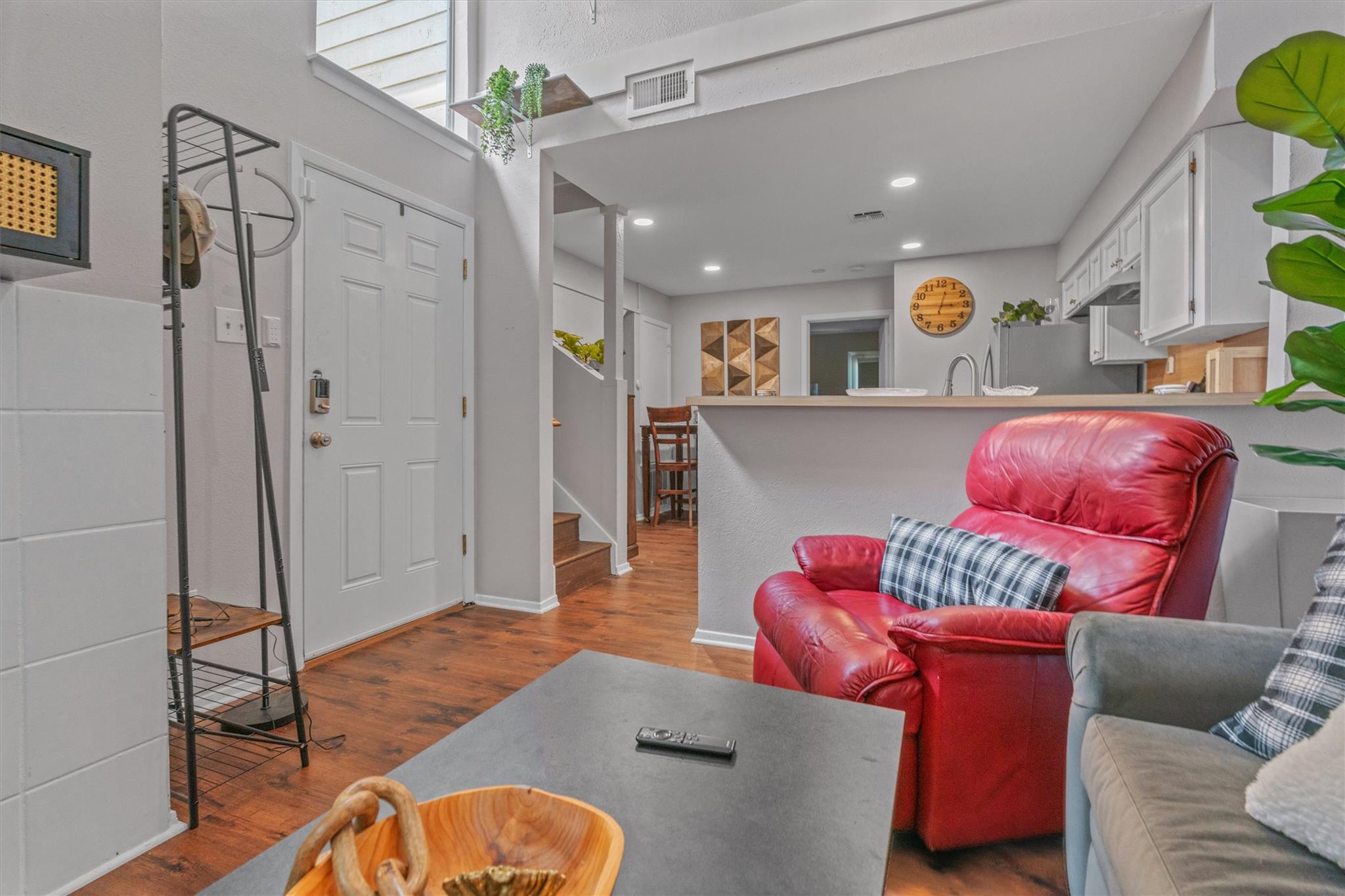 5608 Cougar, Austin, TX 78745 — photo 1