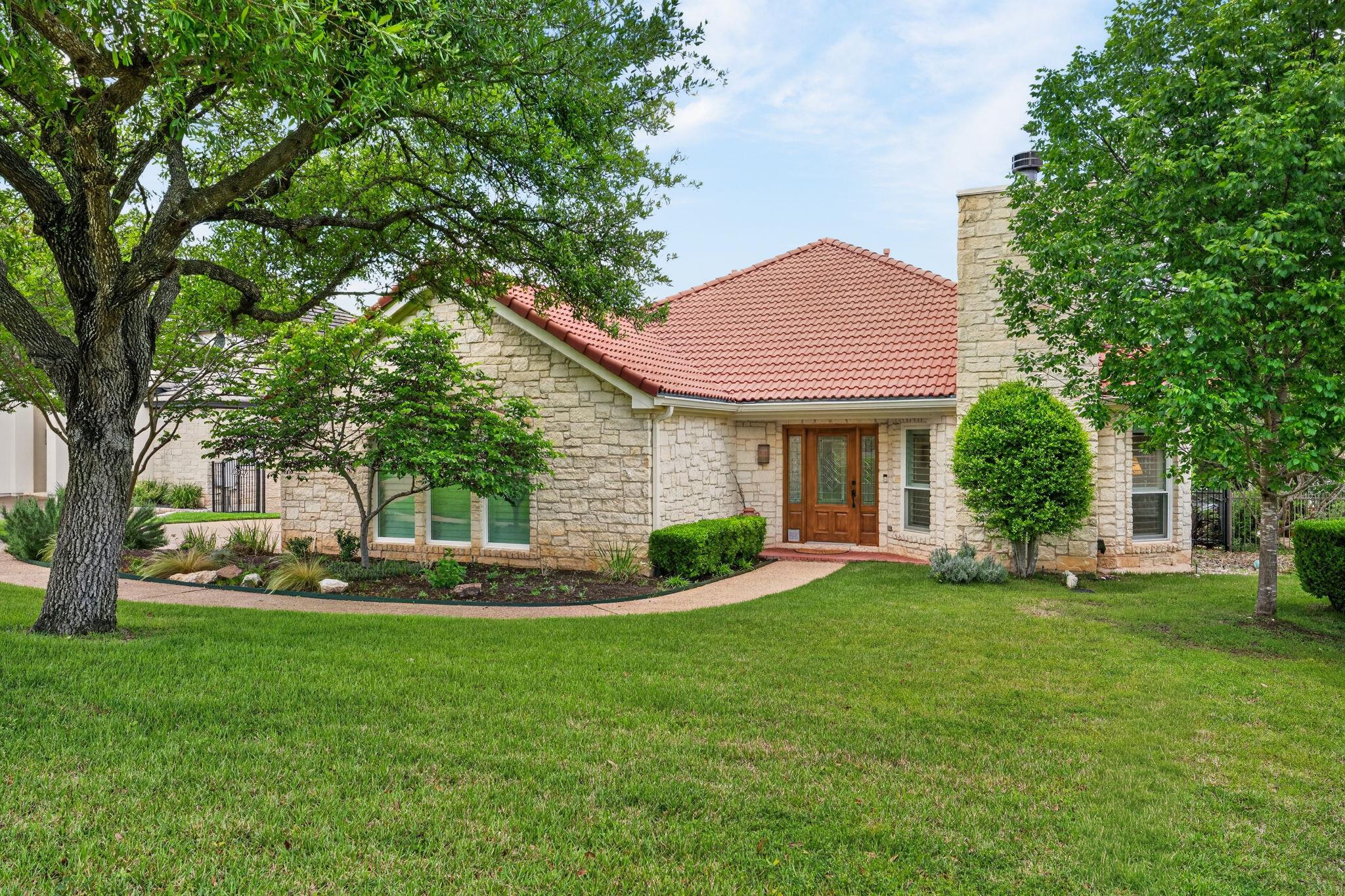 17 Stillmeadow, The Hills, TX 78738 — photo 1