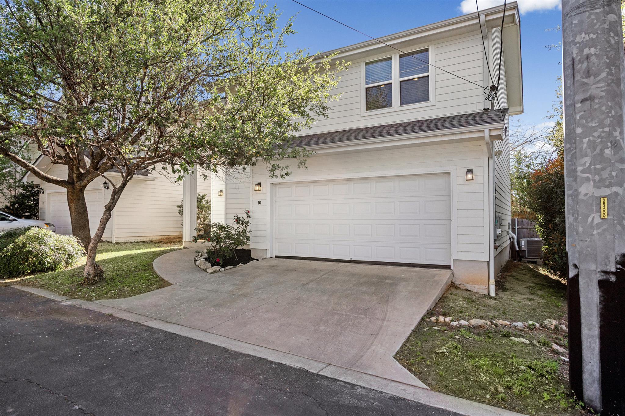 7312 Ben White, Austin, TX 78741 — photo 1