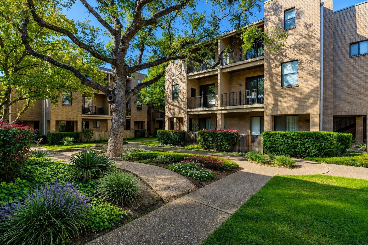 611 45th, Austin, TX 78751 — photo 1