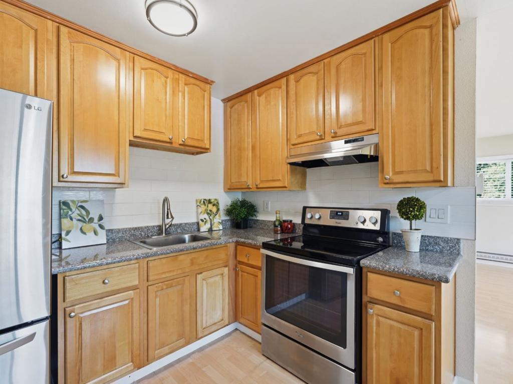 607 Valley Forge Way 4, Campbell, CA 95008 — photo 1