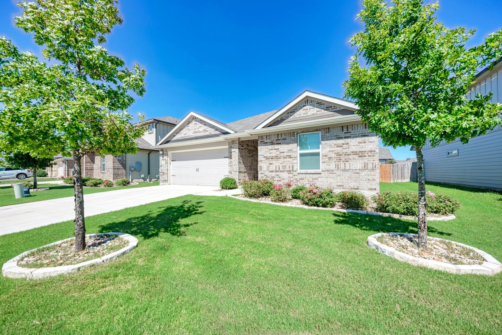 405 Windy Reed Rd, Hutto, TX 78634 — photo 1