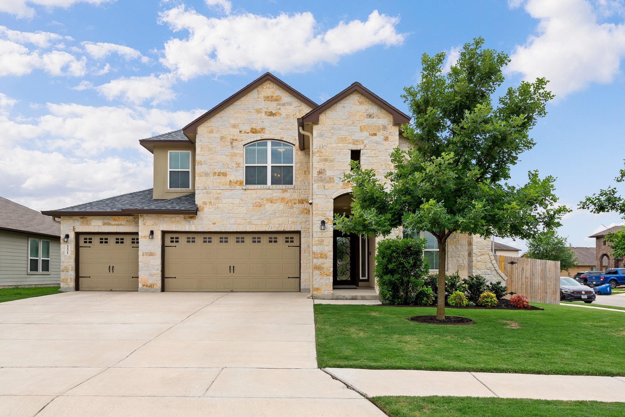 331 Limestone, New Braunfels, TX 78130 — photo 1