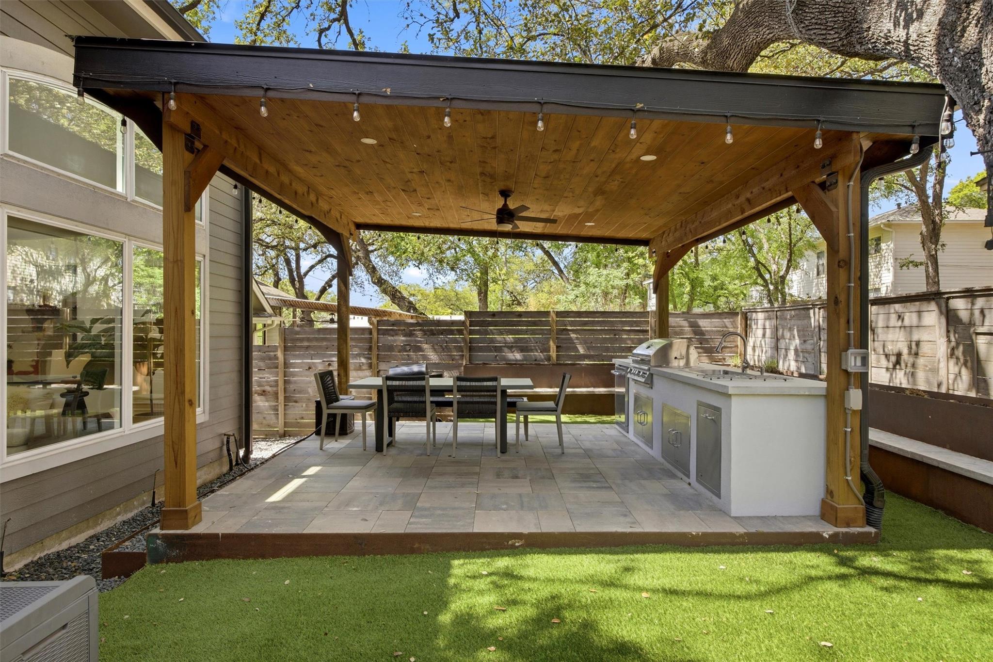 1600 39th 1/2, Austin, TX 78756 — photo 1