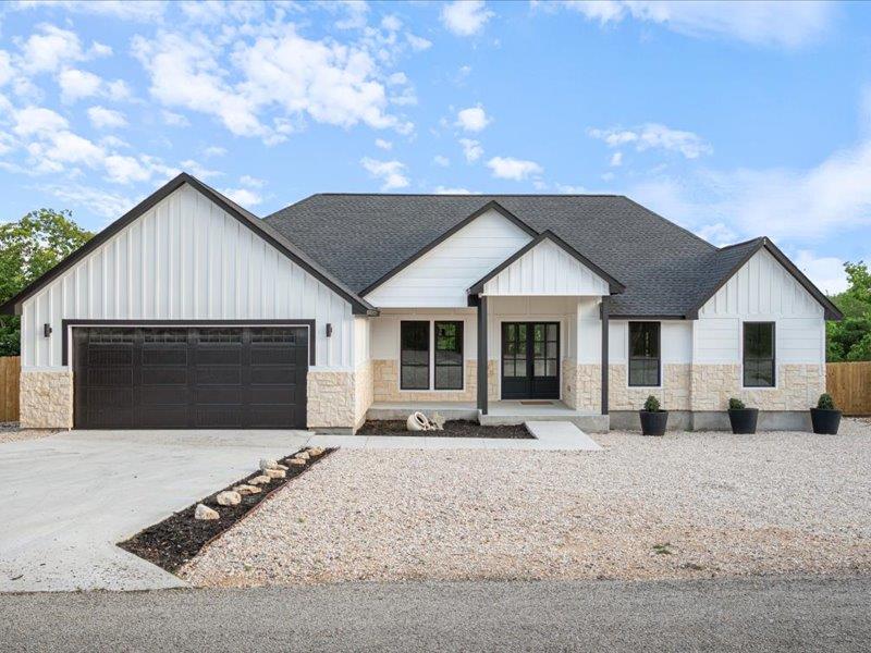 35 Whistling Wind, Wimberley, TX 78676 — photo 1