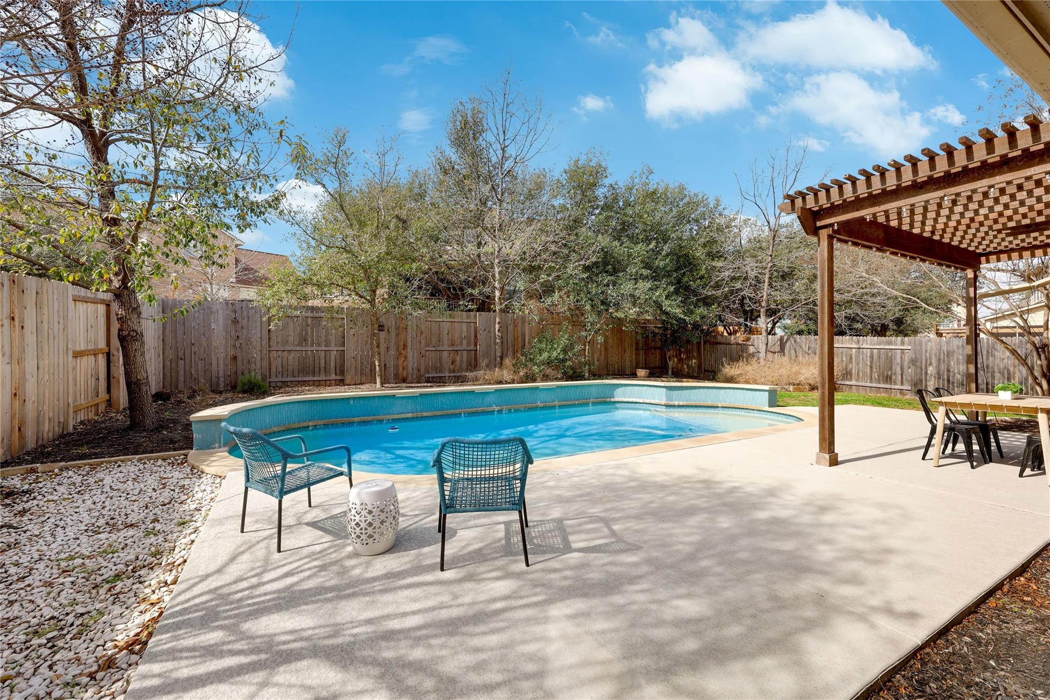 7621 Menler, Austin, TX 78735 — photo 1
