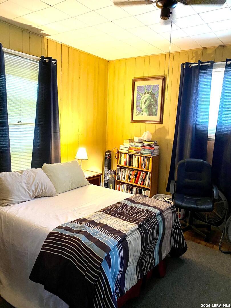 1005 13th, ,  78702 — photo 1