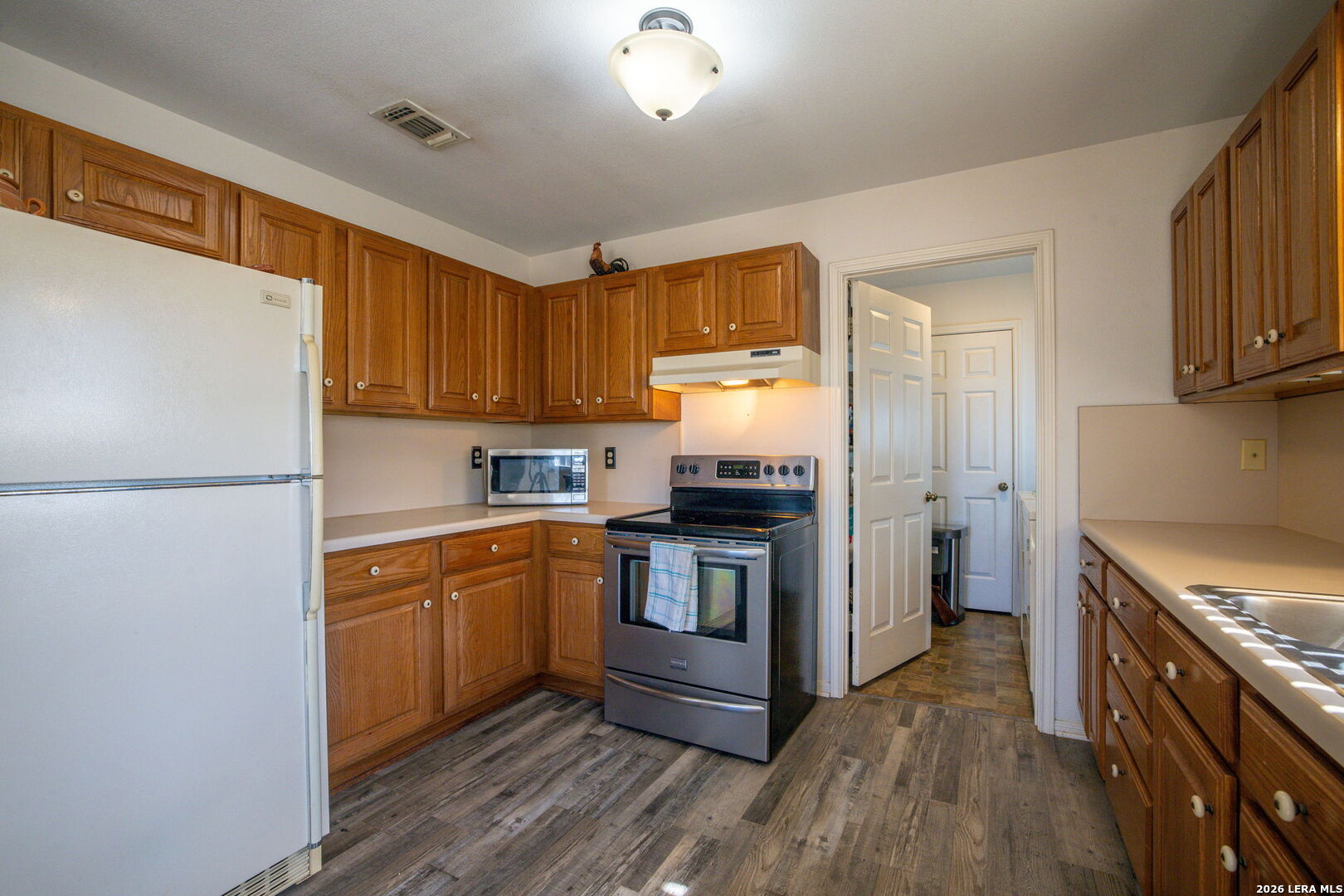 320 county road 341, ,  78026 — photo 1