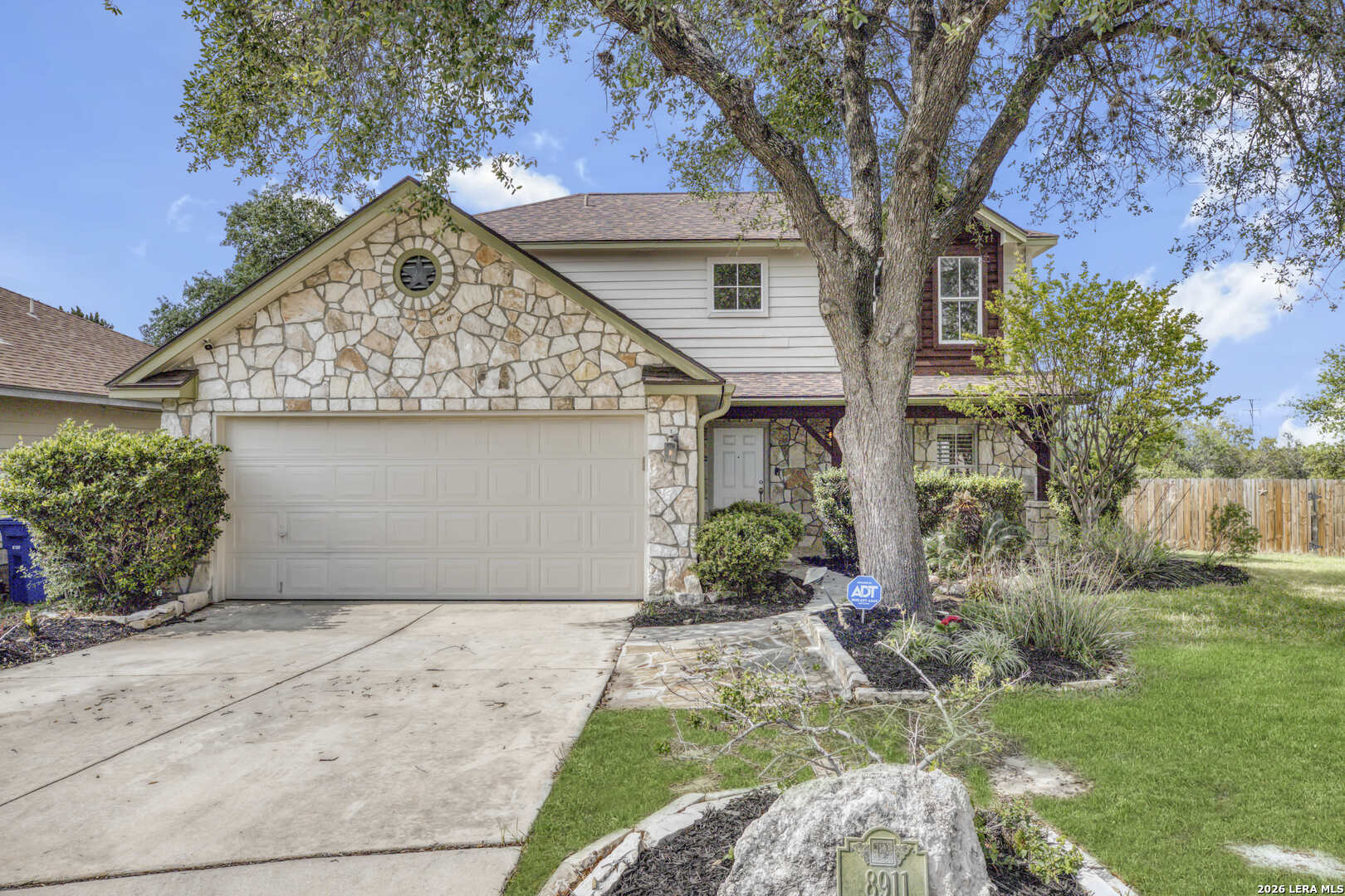 8911 VERANDA CT, San Antonio, TX 78250 — photo 1