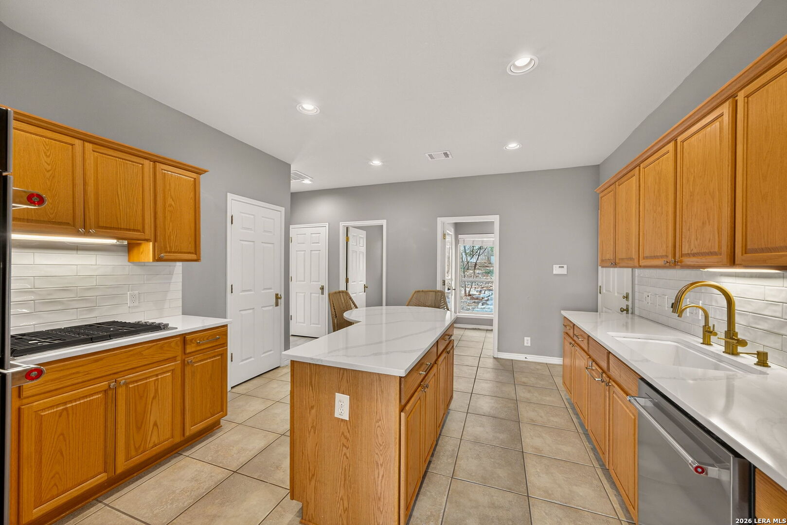 257 Deer Cross, ,  78260 — photo 1