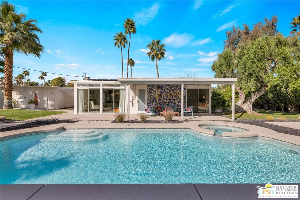 439 E Racquet Club Road, Palm Springs, CA 92262 — photo 1