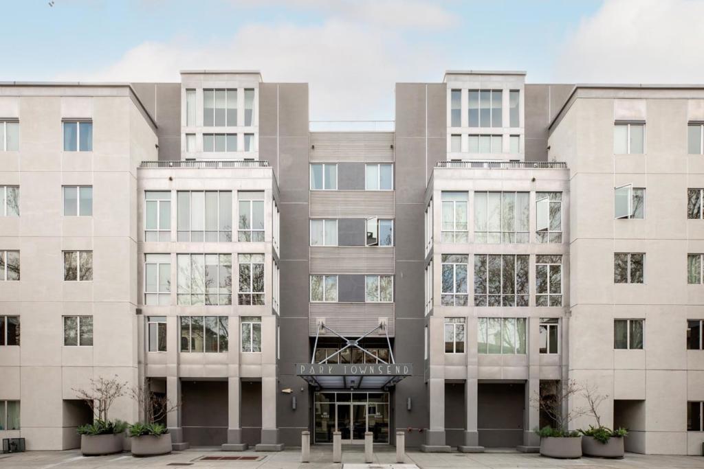 46 W Julian Street 208, San Jose, CA 95110 — photo 1