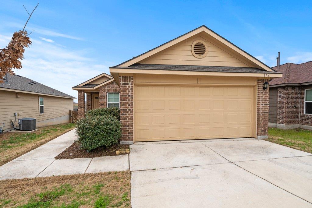 172 Lake, San Marcos, TX 78666 — photo 1