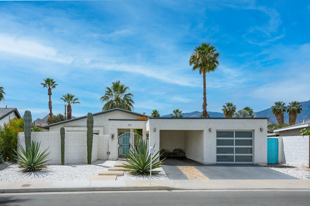 913 Arroyo Vista Drive, Palm Springs, CA 92264 — photo 1