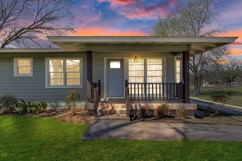 1309 Sloan, Taylor, TX 76574 — photo 1