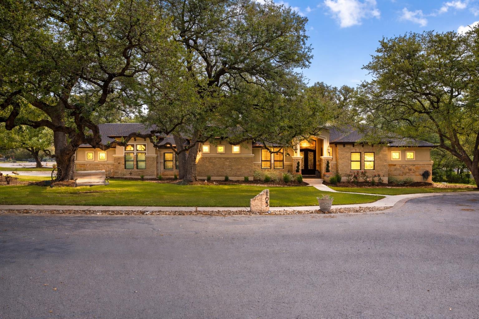 103 Buffalo, Liberty Hill, TX 78642 — photo 1