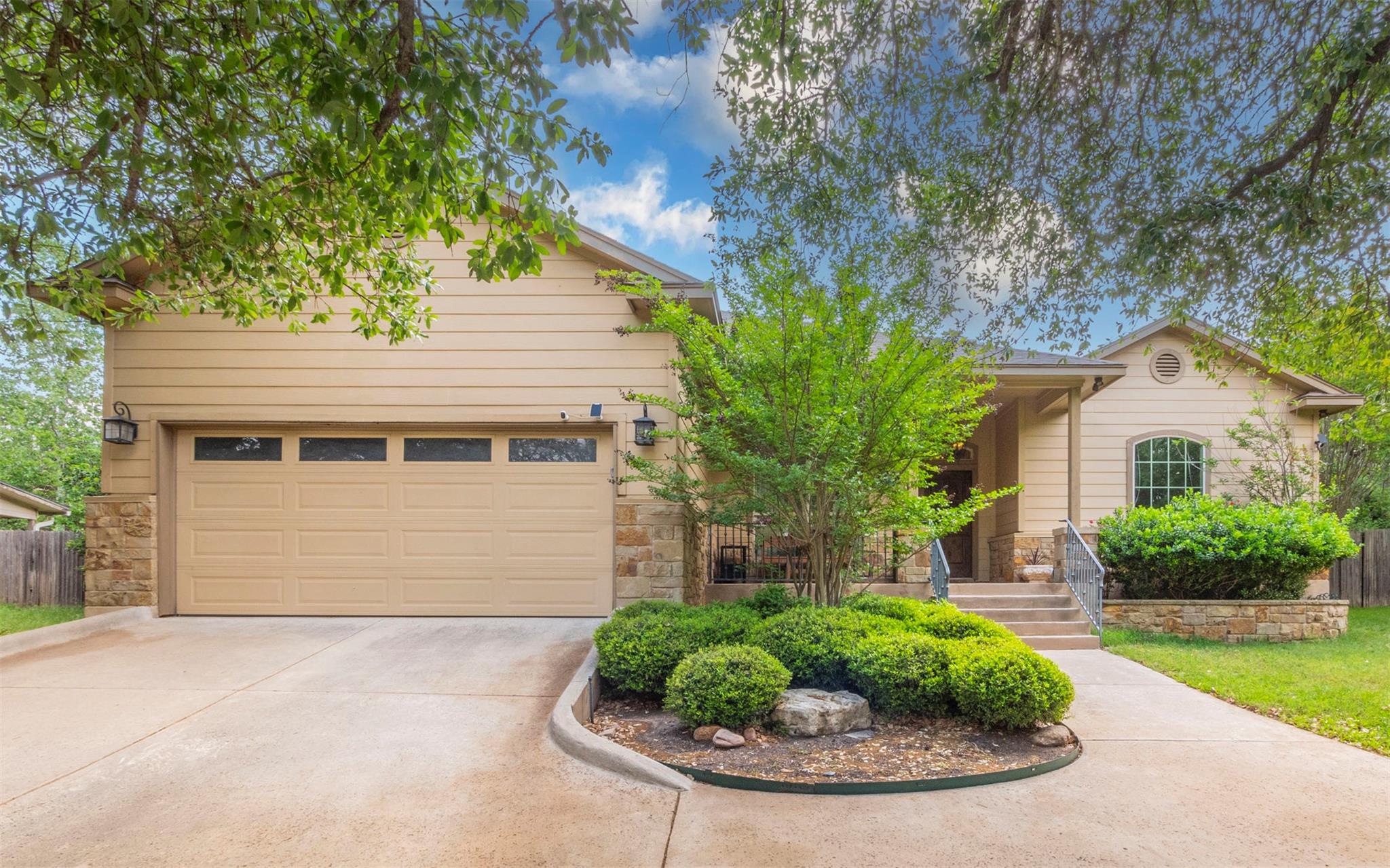 10033 Longhorn, Dripping Springs, TX 78620 — photo 1