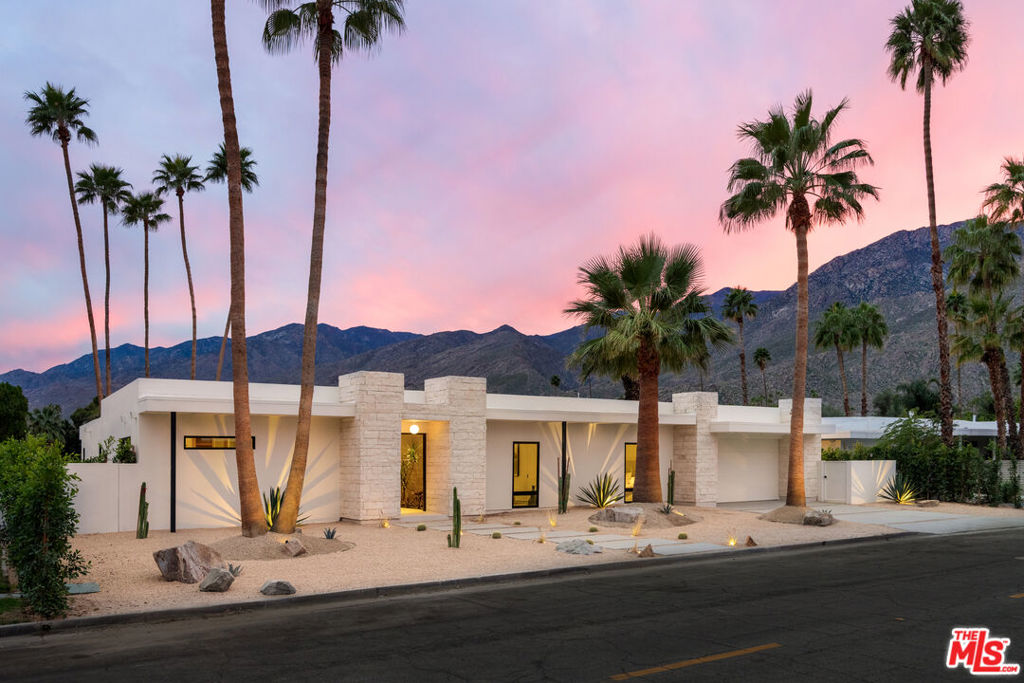 483 E Santiago Way, Palm Springs, CA 92264 — photo 1