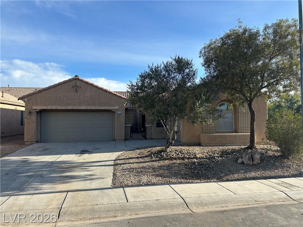 5728  Flying Birdie Avenue, Las Vegas, NV 89122 — photo 1