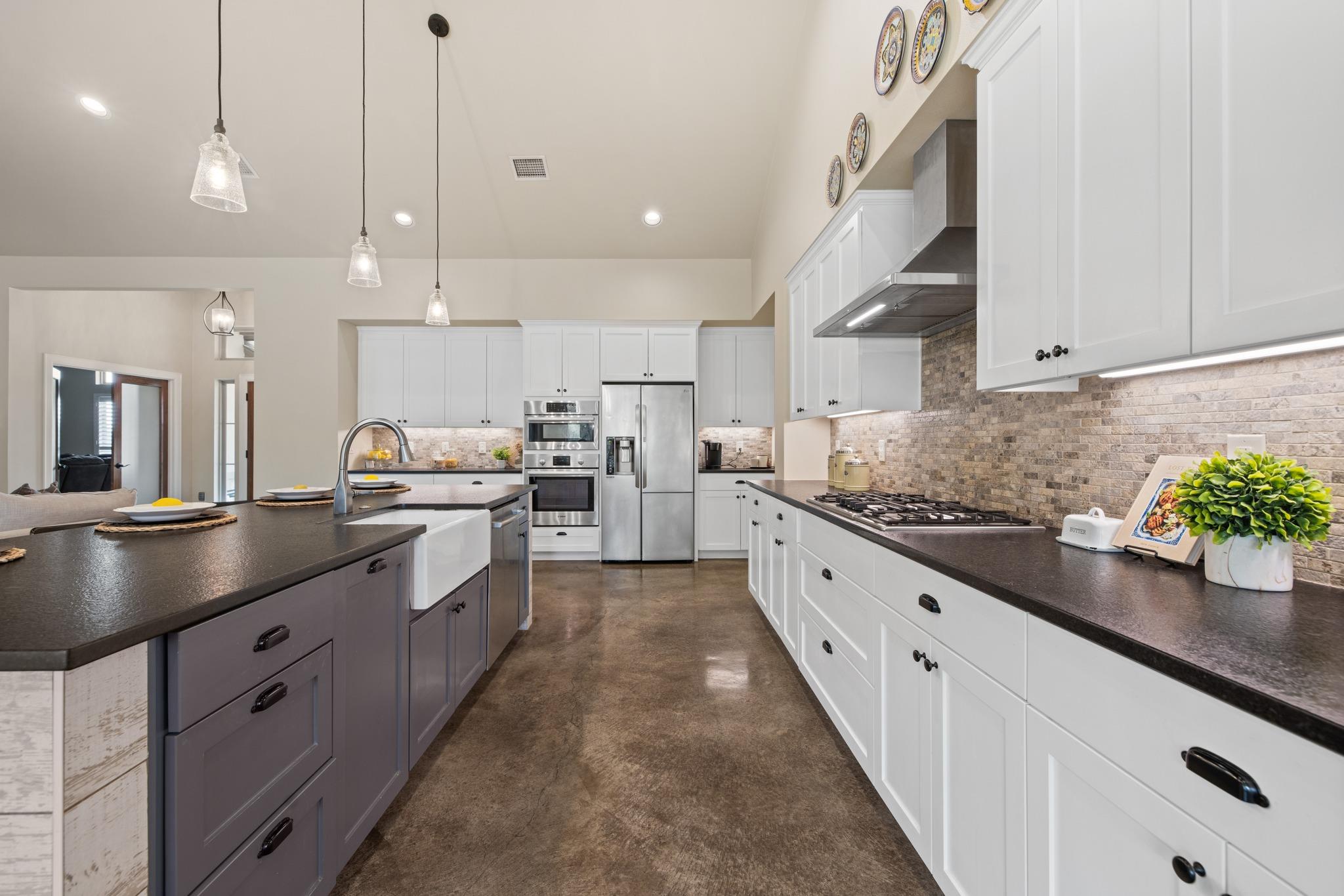 909 Highland Spring, Georgetown, TX 78633 — photo 1
