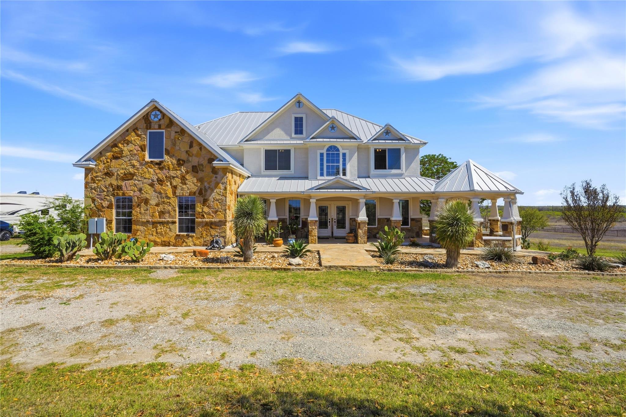 100 Mayfield, Lockhart, TX 78644 — photo 1