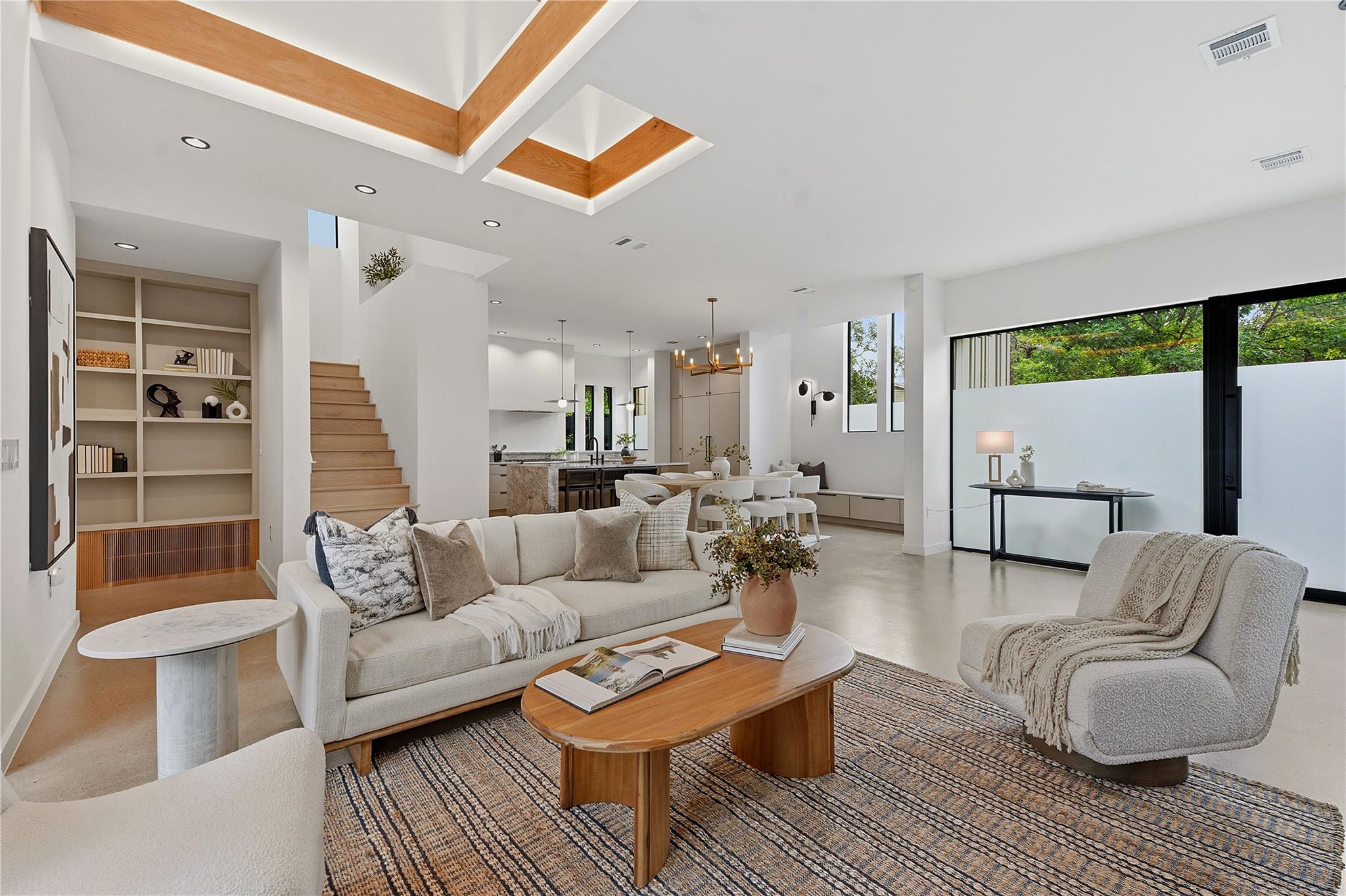 5001 Lynnwood, Austin, TX 78756 — photo 1