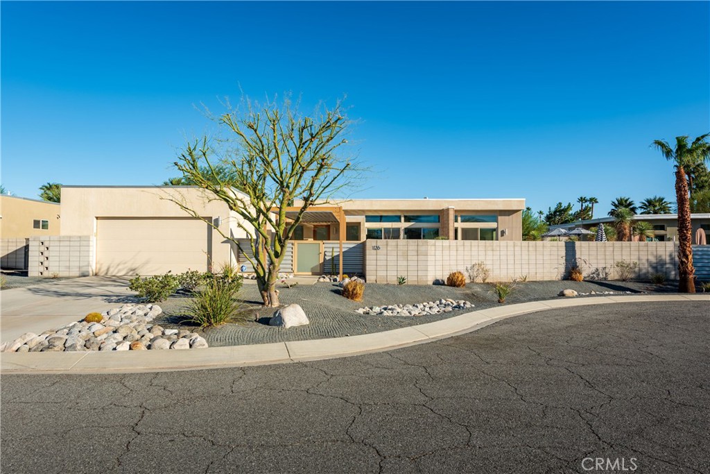 1126 Lucent Court, Palm Springs, CA 92262 — photo 1