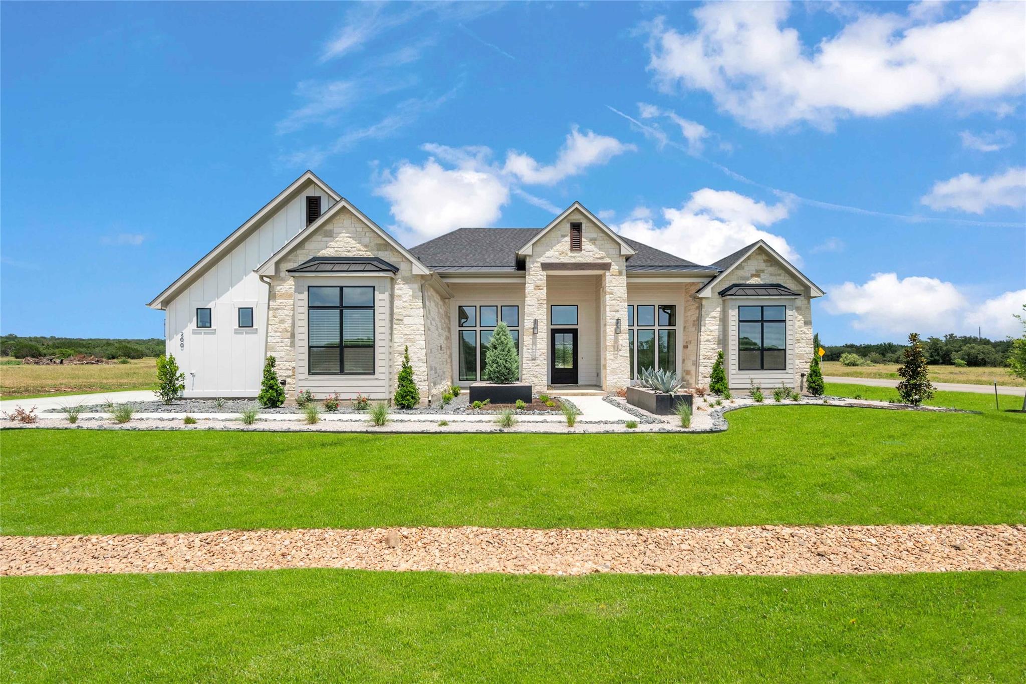 200 Saddle Springs, Georgetown, TX 78633 — photo 1