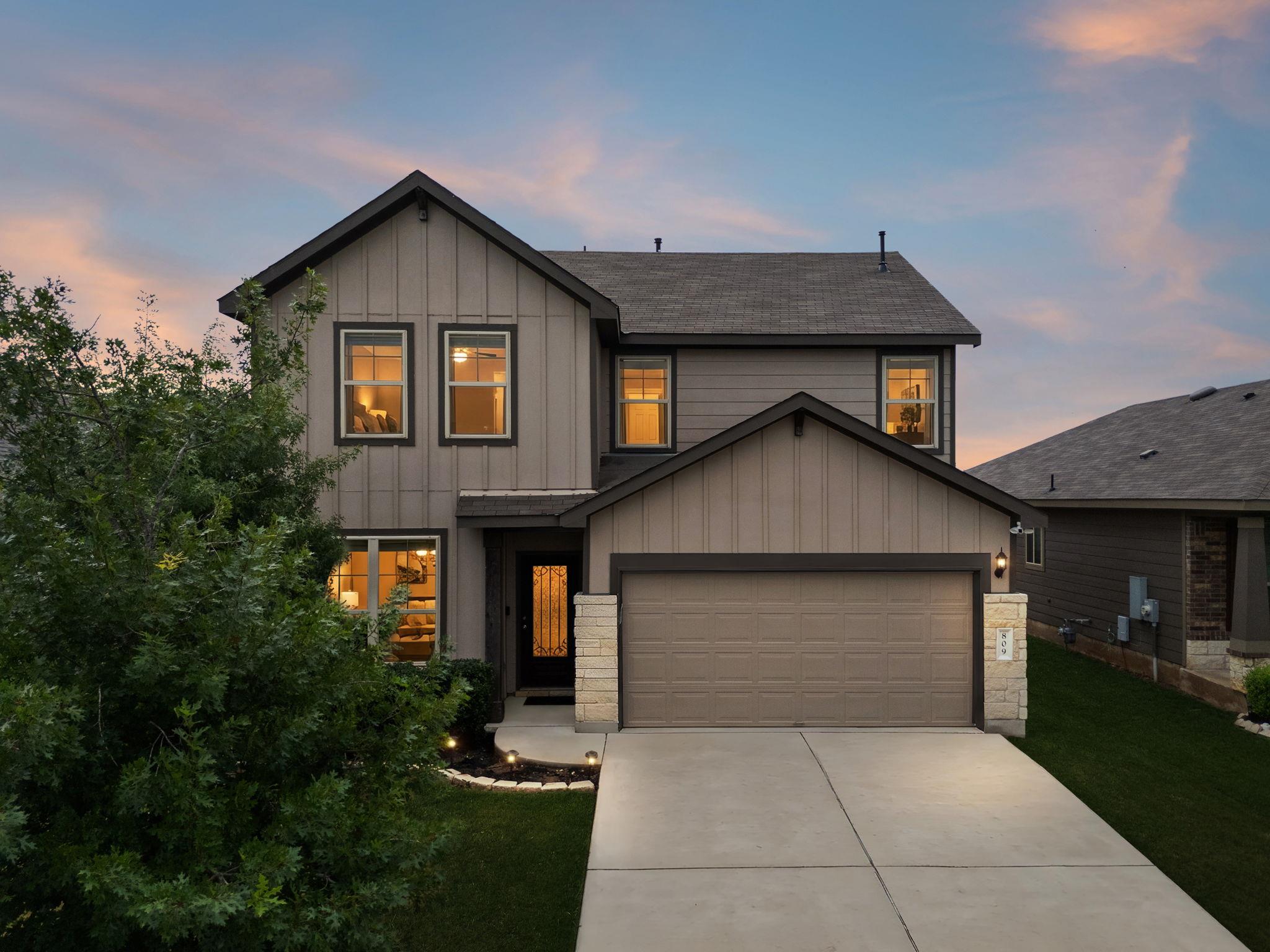809 Whitman, Georgetown, TX 78626 — photo 1
