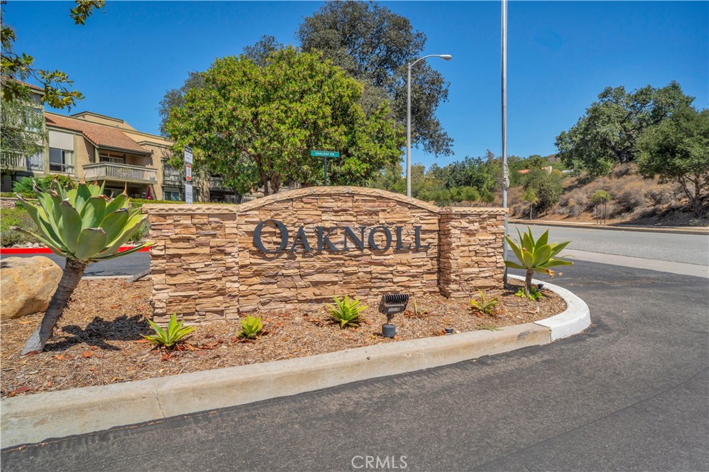 291 Sequoia Court 13, Thousand Oaks, CA 91360 — photo 1