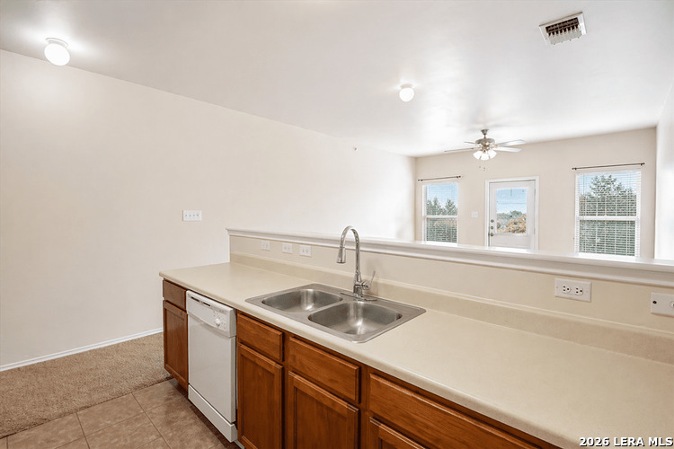 10719 MATHOM LNDG, ,  78148 — photo 1
