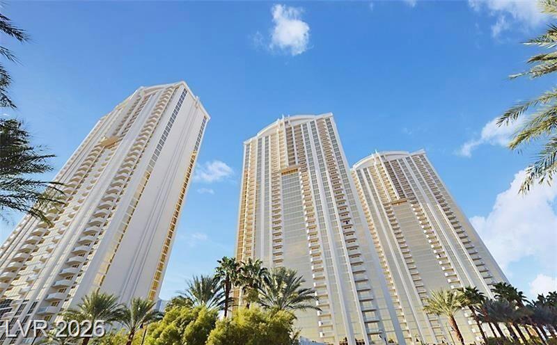 135 East Harmon Avenue, Las Vegas, NV 89109 — photo 1