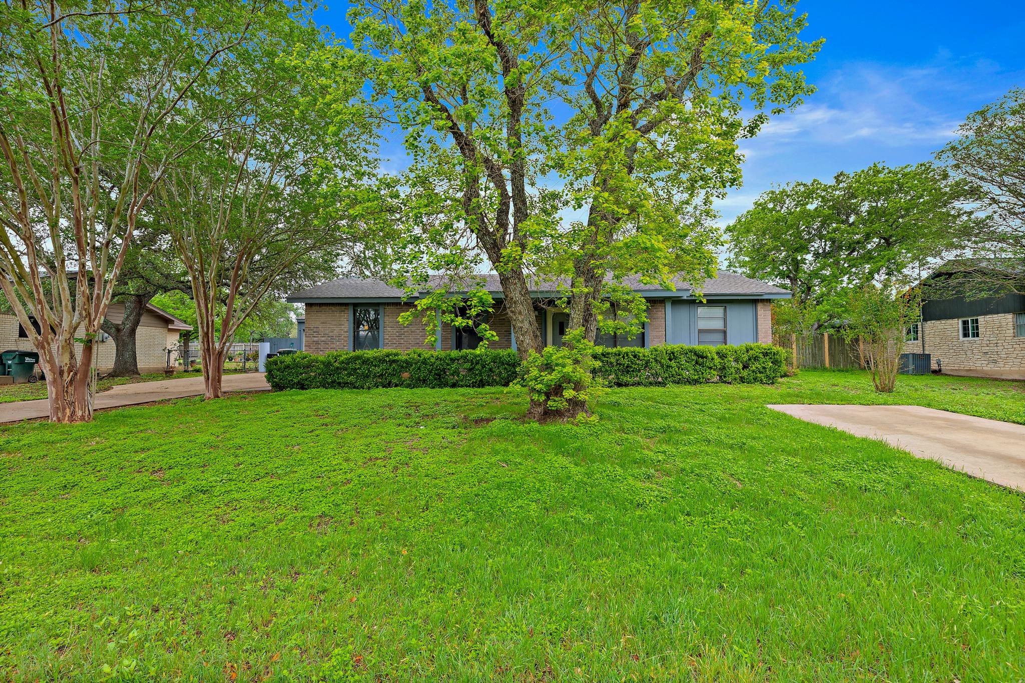 205 Hitching Post, Kyle, TX 78640 — photo 1