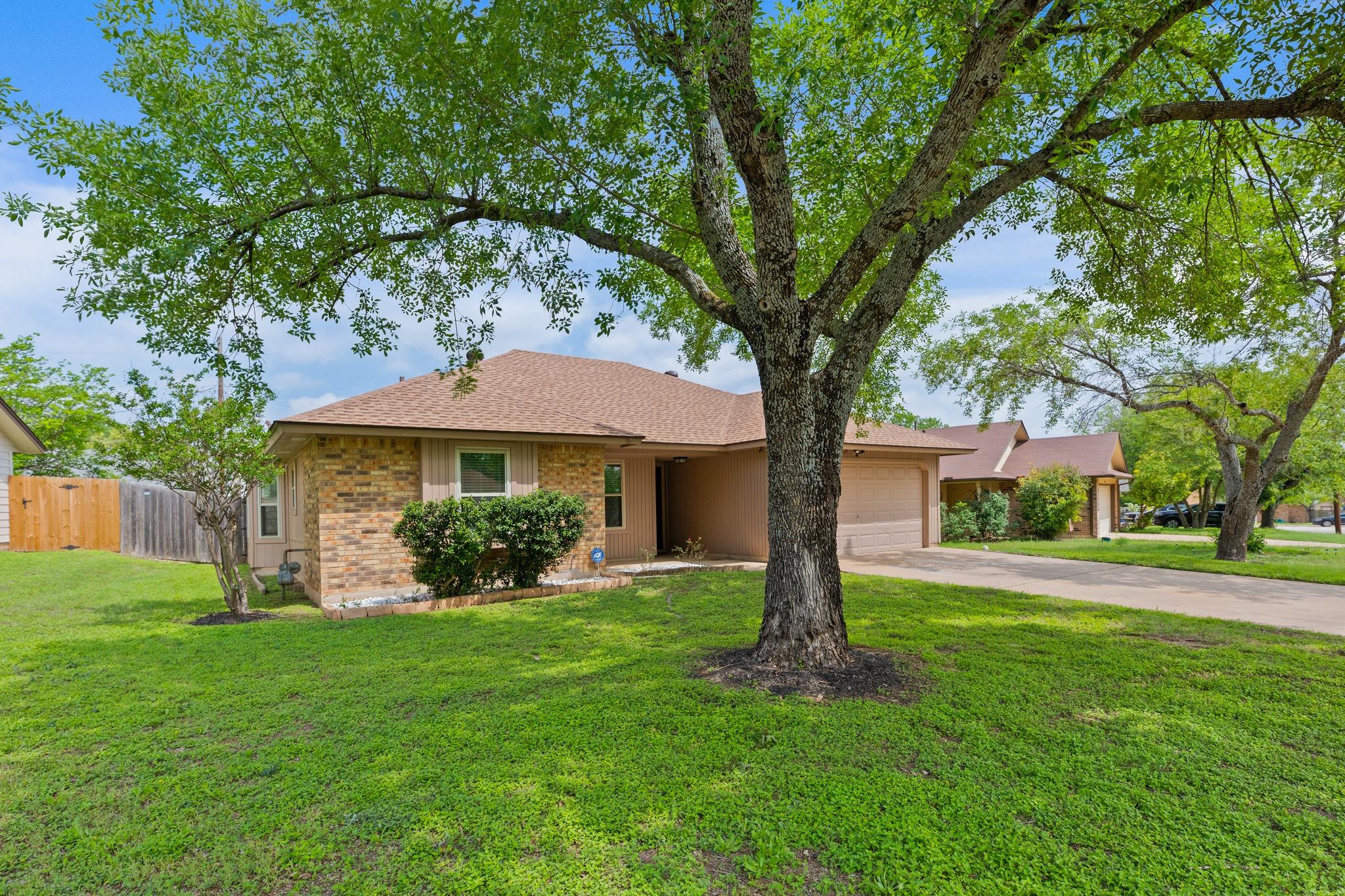 1006 Cresswell, Pflugerville, TX 78660 — photo 1