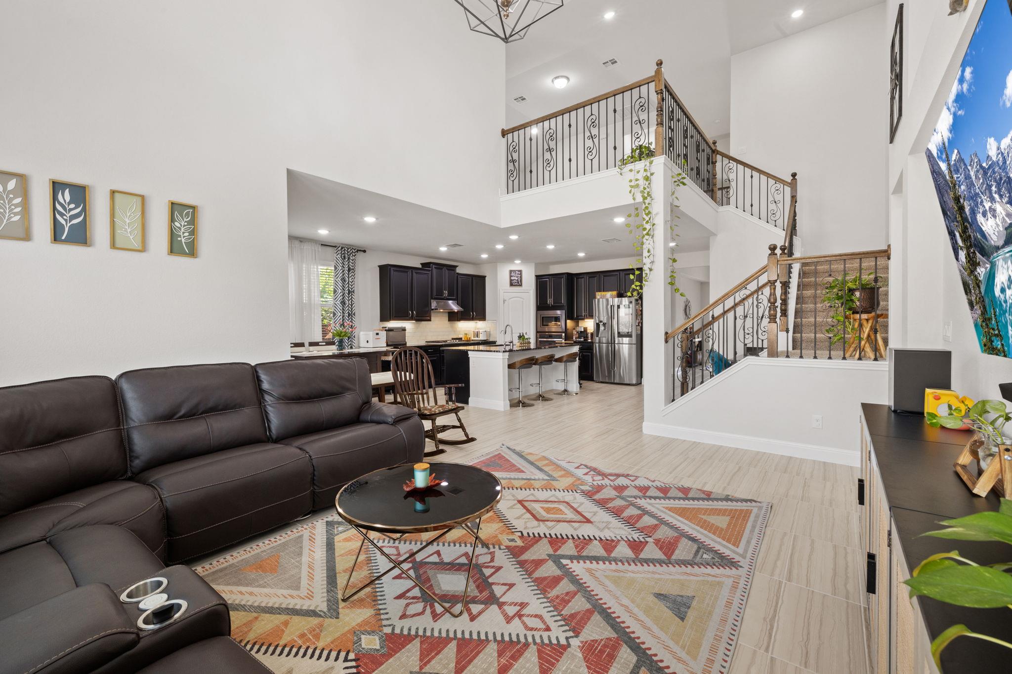724 Pioneer, Round Rock, TX 78665 — photo 1
