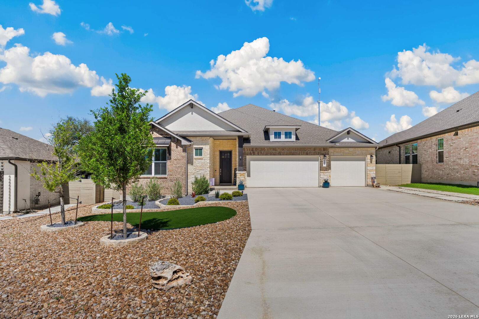 374 Bridle Trl, , 78132 — photo 1