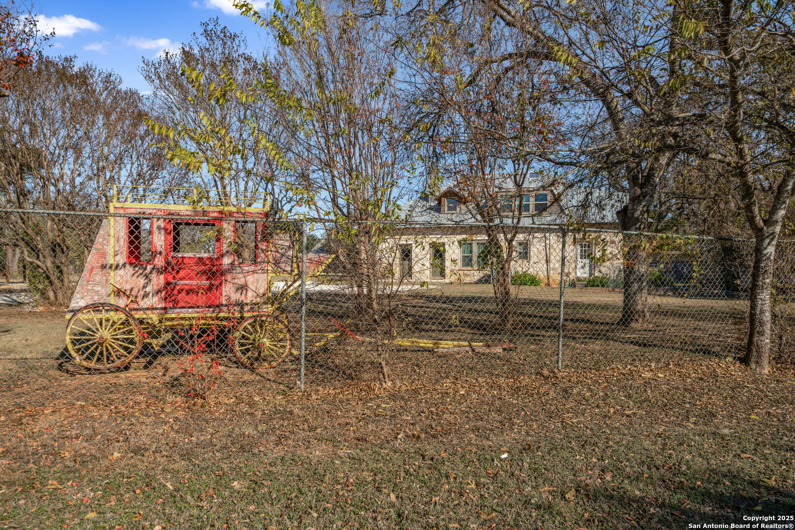 108 Oak Bluff, ,  78006 — photo 1