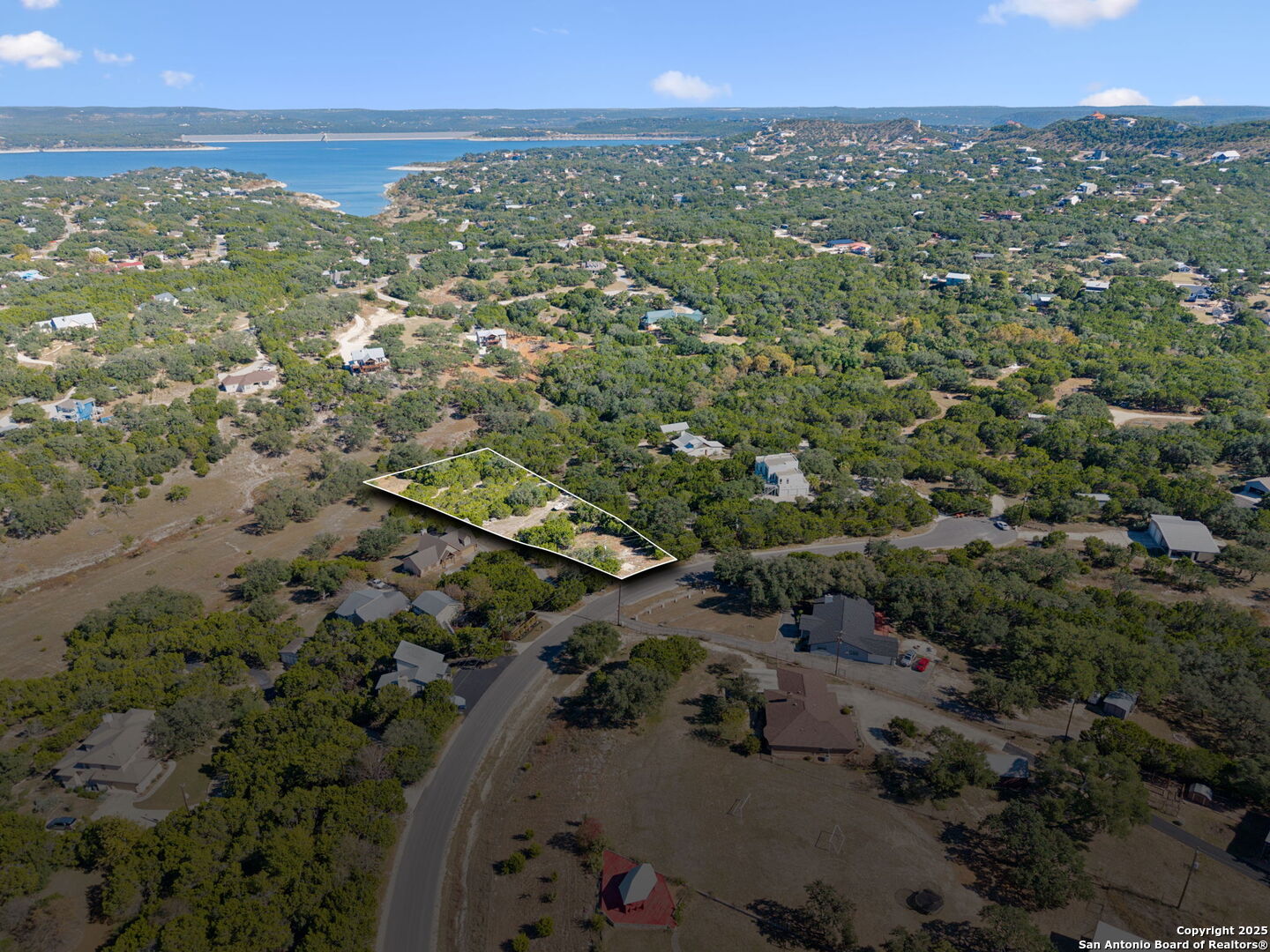 1161 Post Oak Drive, ,  78133 — photo 1