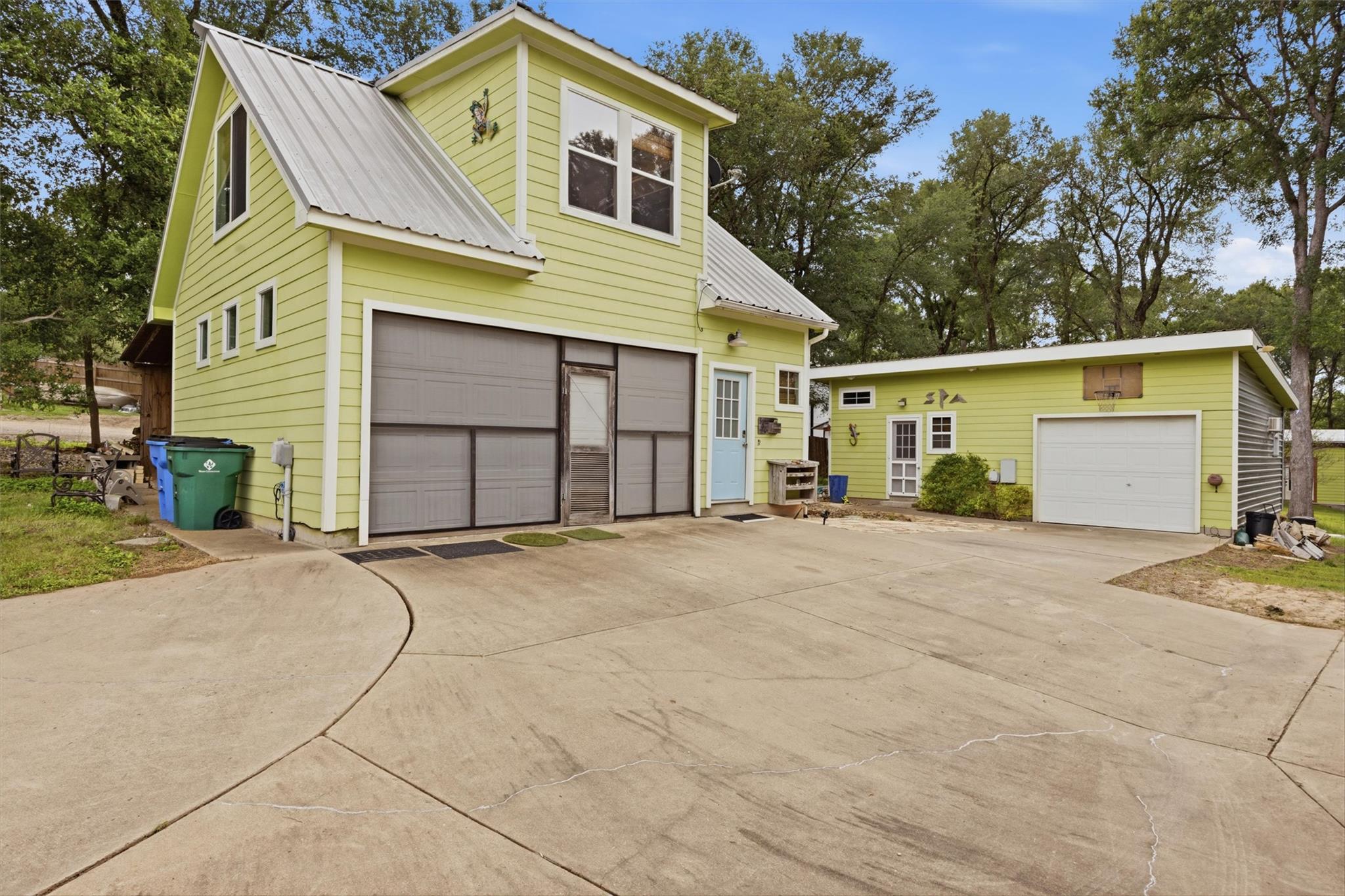 364 Old 71, Cedar Creek, TX 78612 — photo 1