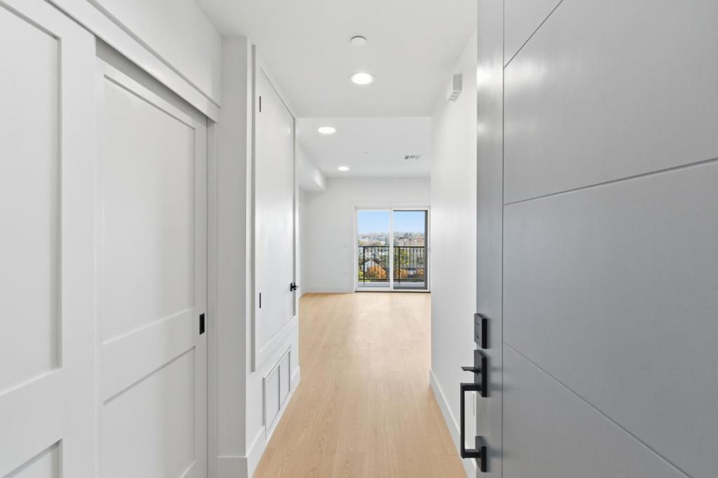 560 El Camino Real 206, San Carlos, CA 94070 — photo 1