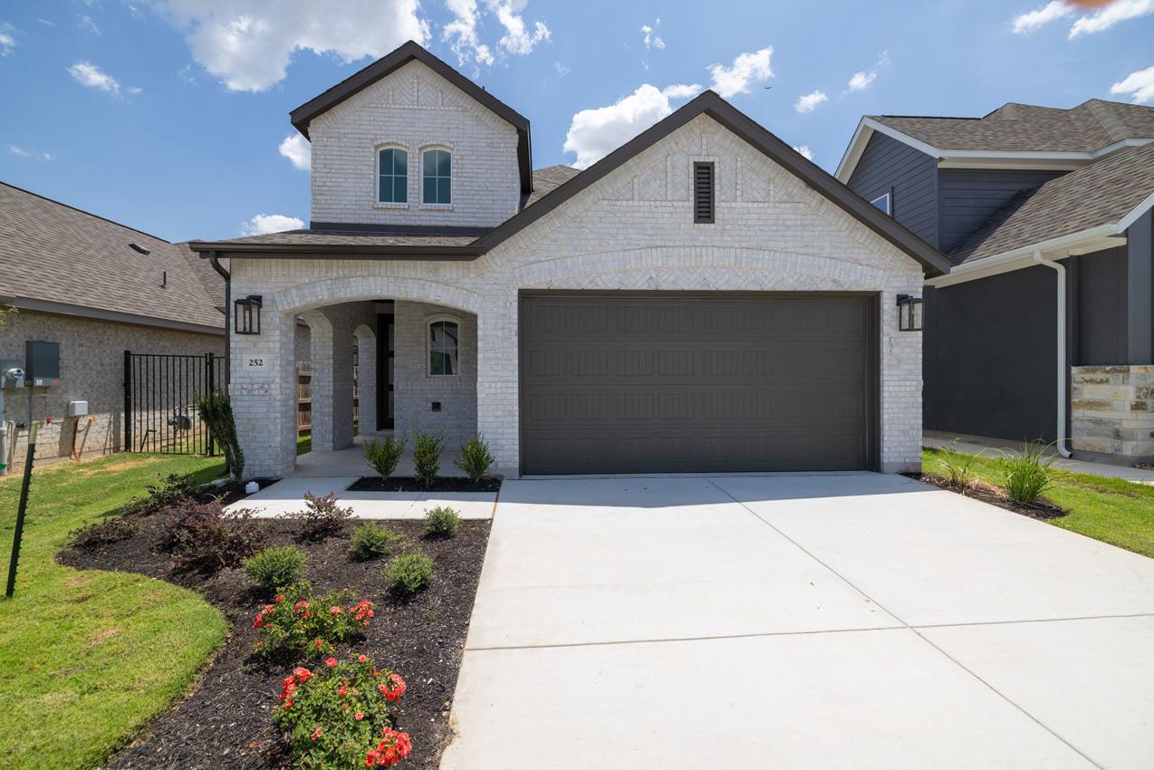 252 Menlo, Liberty Hill, TX 78642 — photo 1