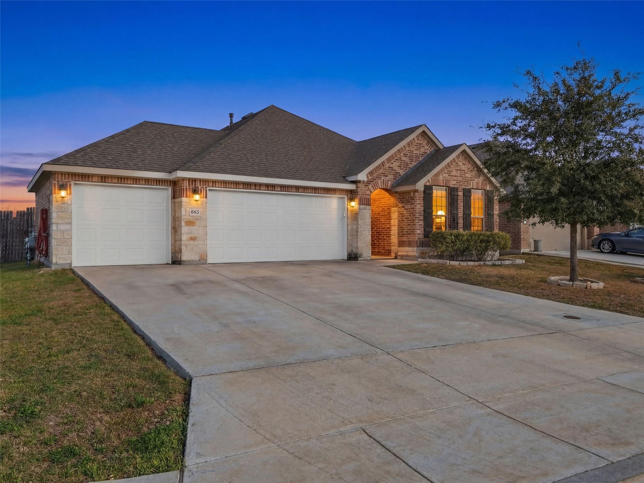 642 Rusty Gate, New Braunfels, TX 78130 — photo 1