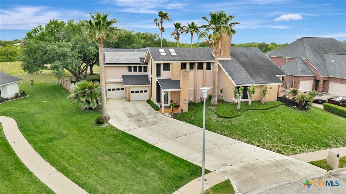 103 Tracy Lane, Victoria, TX 77904 — photo 1