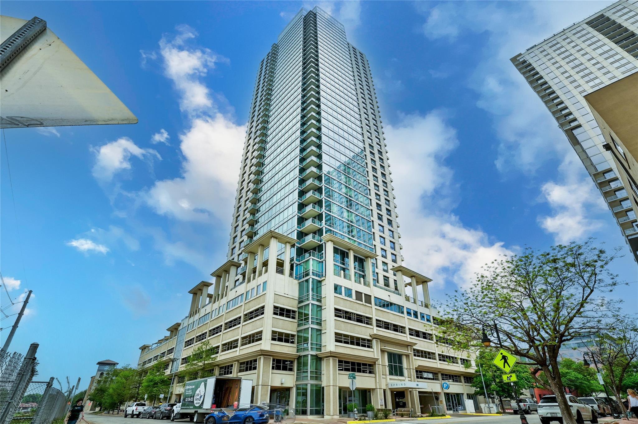 300  Bowie St  #902, Austin, TX 78703 — photo 1