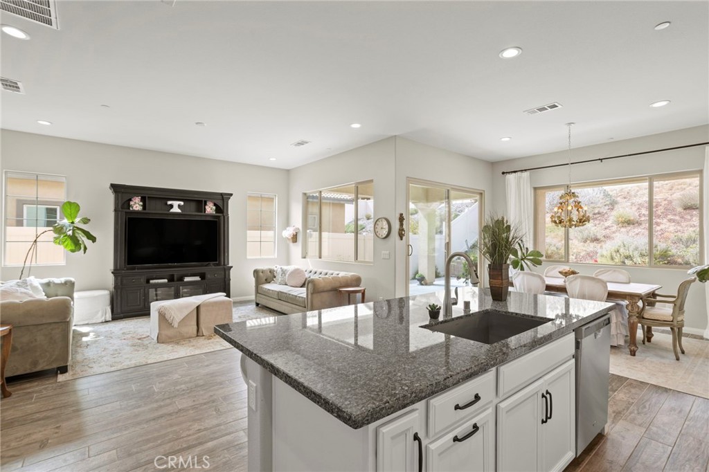 11976 Discovery Ct, Corona, CA 92883 — photo 1