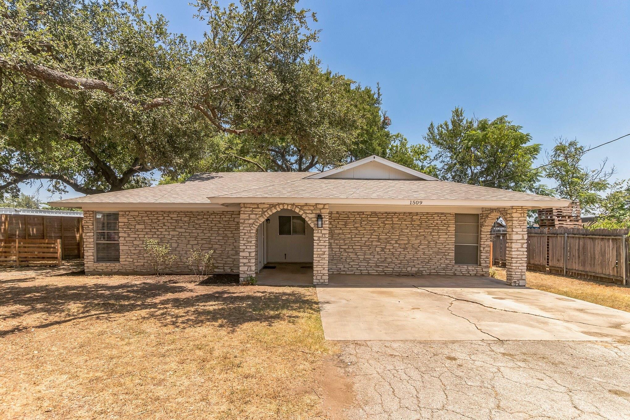 1509  Park Ln, Georgetown, TX 78628 — photo 1
