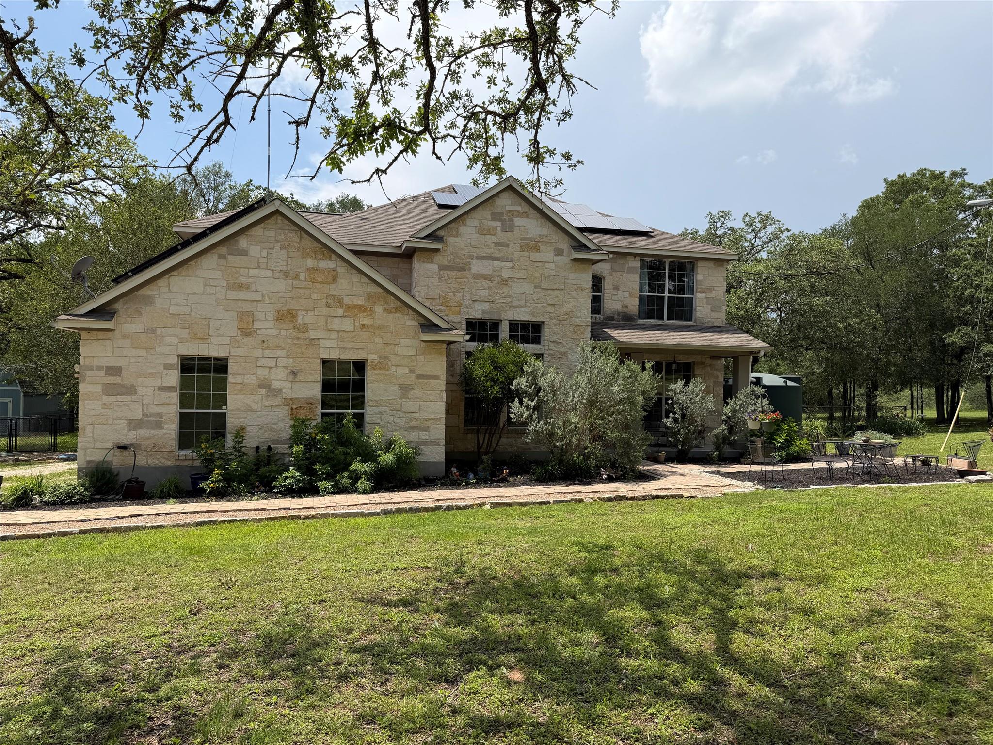 202  The Oaks Blvd