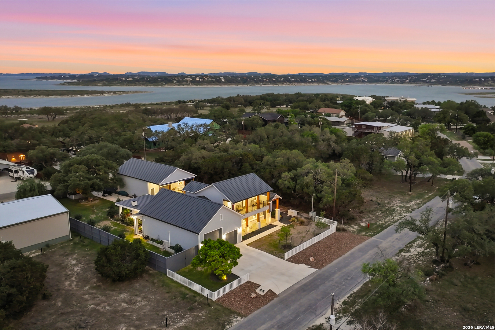 2551 Lakeshore Dr, Canyon Lake, TX 78133 — photo 1