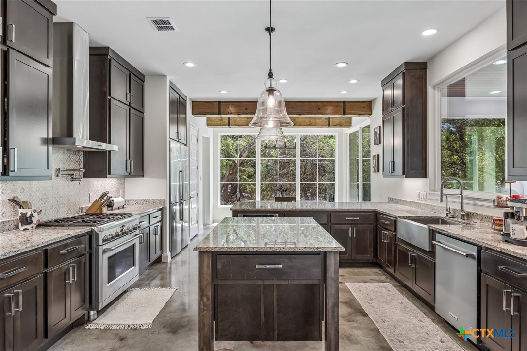 521 Rittimann Road, Spring Branch, TX 78070 — photo 1